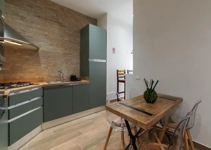 Guesthost - Domus Antoniana - Esquilino Appartement Rome