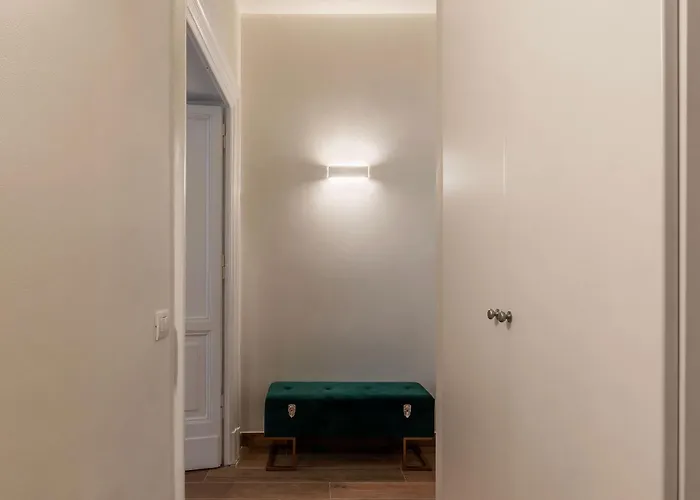 Guesthost - Domus Antoniana - Esquilino Appartement Rome
