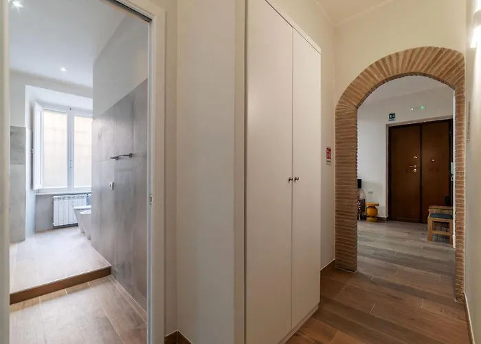Guesthost - Domus Antoniana - Esquilino